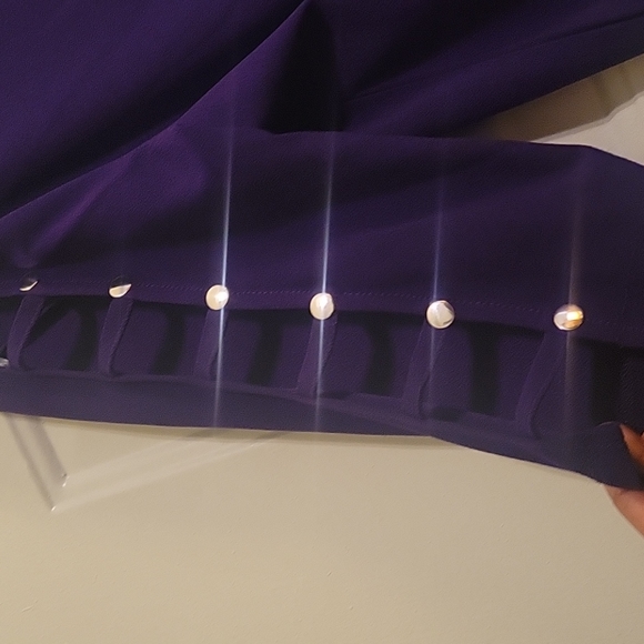 Top - Picture 2 of 3